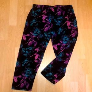 3/$24 Capri leggings